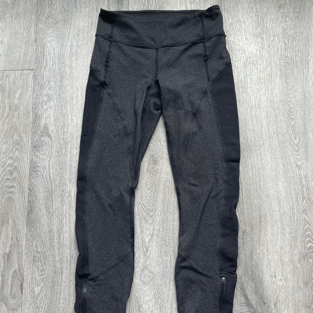 Lululemon full length zipper grey/black leggings